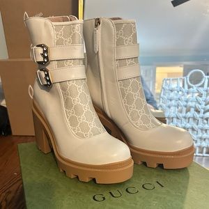 GUCCI Kensington Calfskin Nappa GG Supreme Monogram Double Buckle Ankle Boots